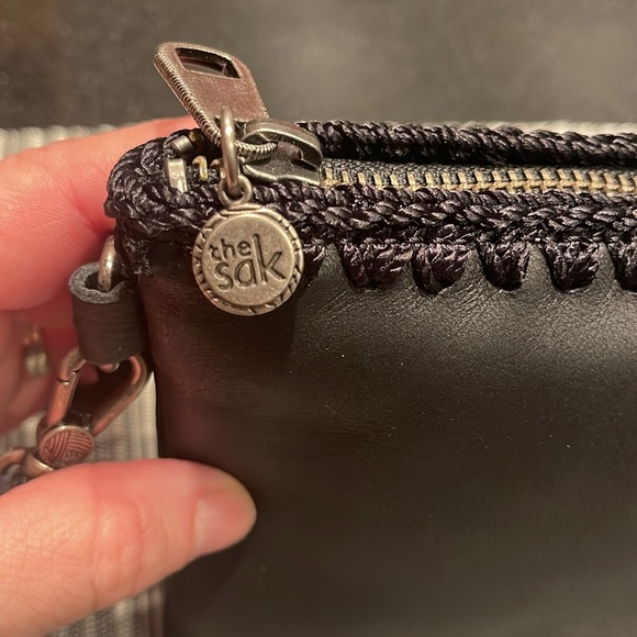 Sak! New soft leather black wristlet.  Lots of pockets! Yes, your iPhone fits! - Picture 3 of 6
